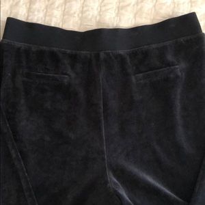 Chico’s Zenergy velvet pants size 2 = Med/Large